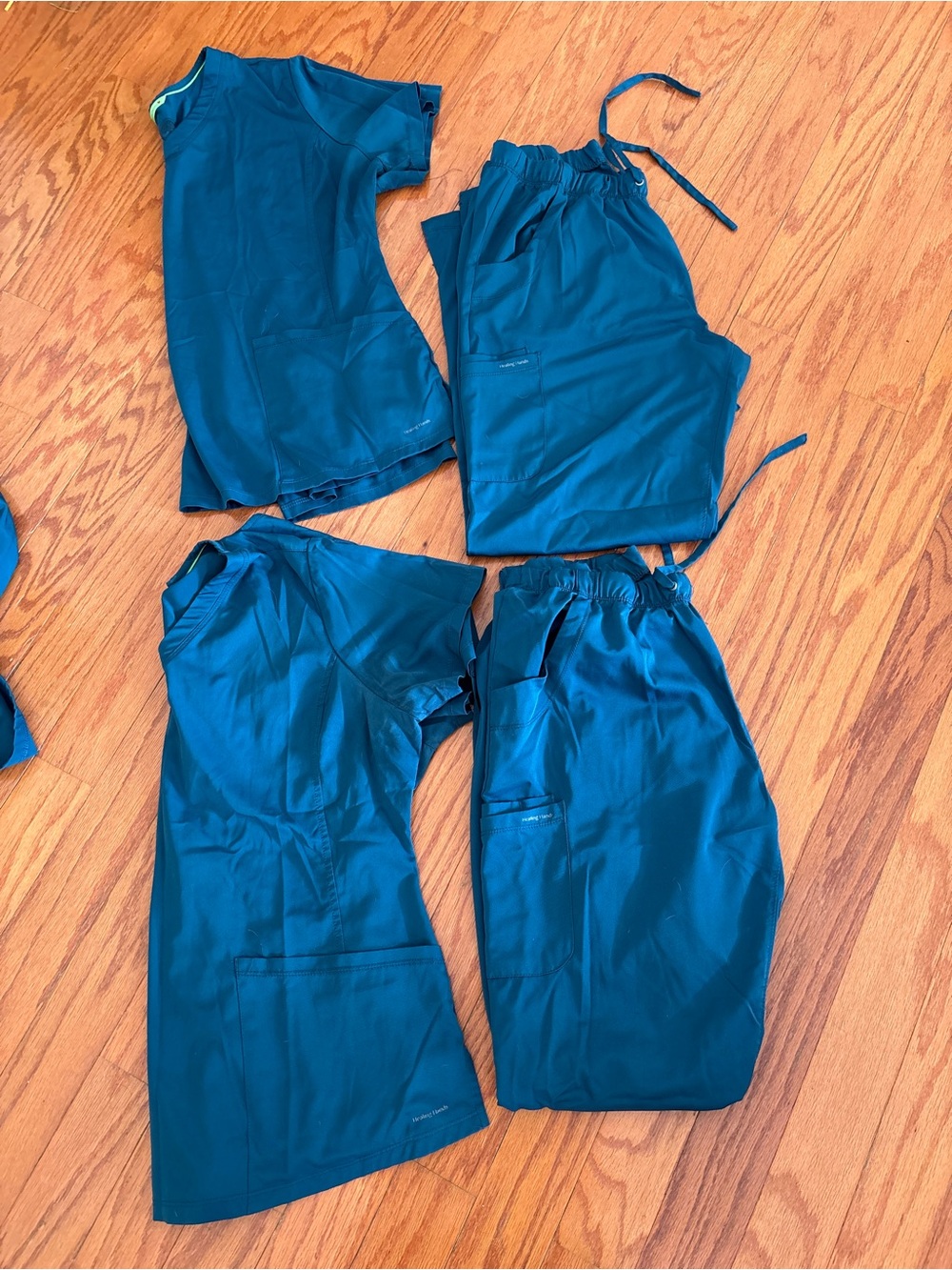 Women's Caribbean Blue Scrub Set x 2 L Pants - Elastic Waist, Pocketed & XL Top